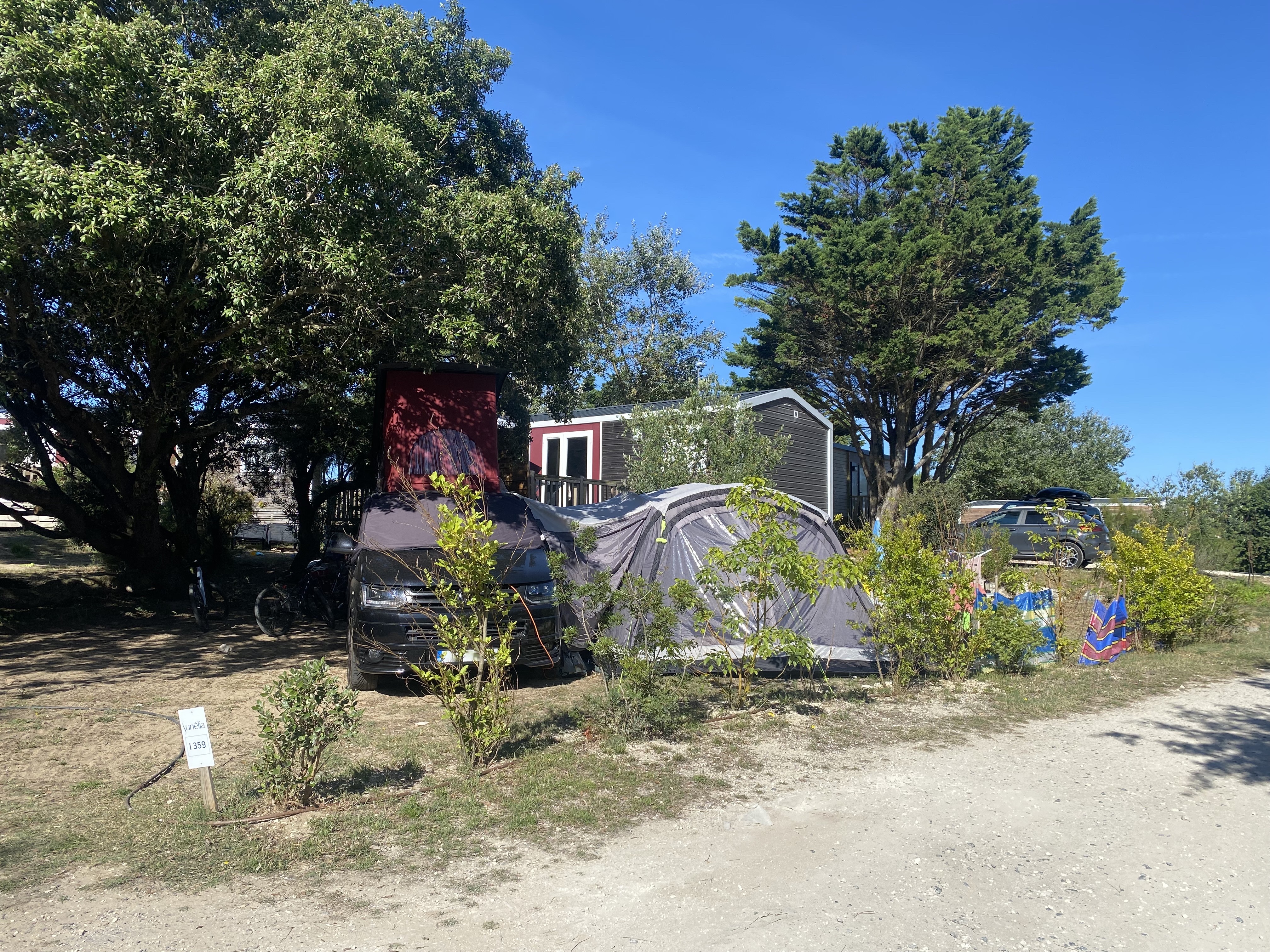 Large 5-star camping space for rent in France by the sea