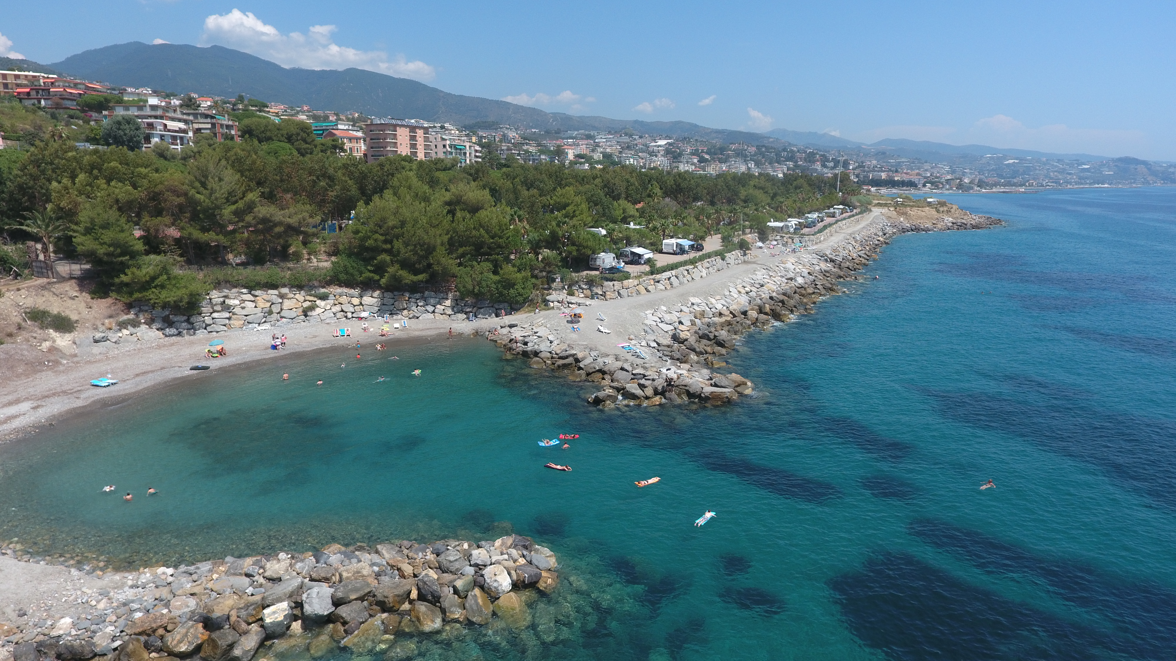 villaggio-dei-fiori-diaporama-camping1.JPG