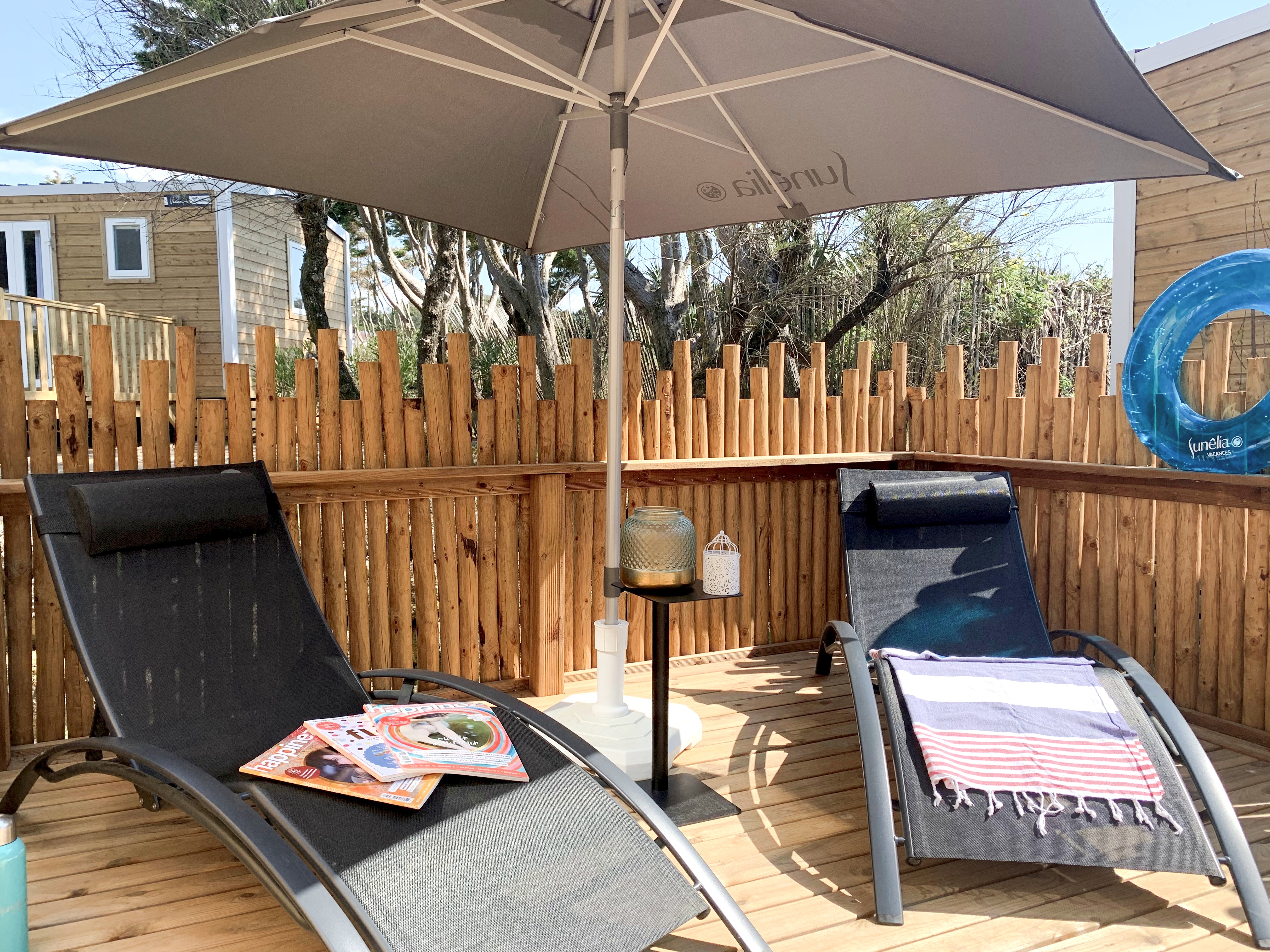 Terrasse extérieure Sunelia Luxe 6 personnes