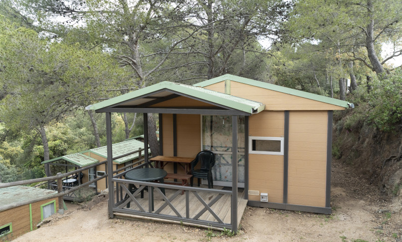 Chalet classique 2 chambres sans sanitaires réduit